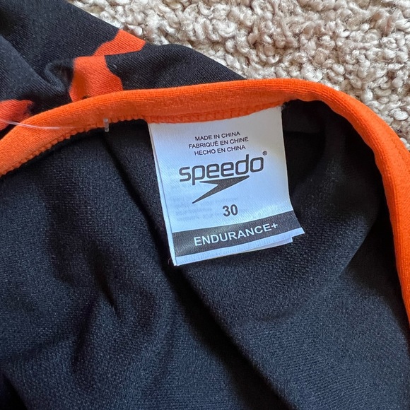 Orange and black Speedo size 30. New with tags - Picture 4 of 4